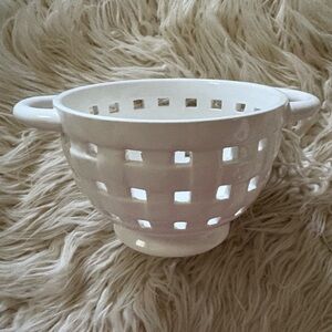 Target Bullseye Ceramic Colander White Berry Dish Mini Strainer Bowl Decor NEW